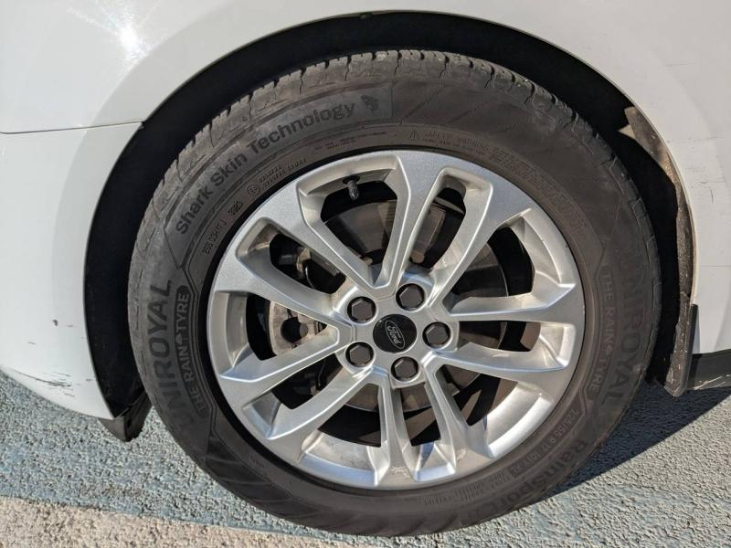 group.seo.links.detann.title Photo 19 de l’annonce de FORD Transit Connect VUL d’occasion à vendre à AUBAGNE