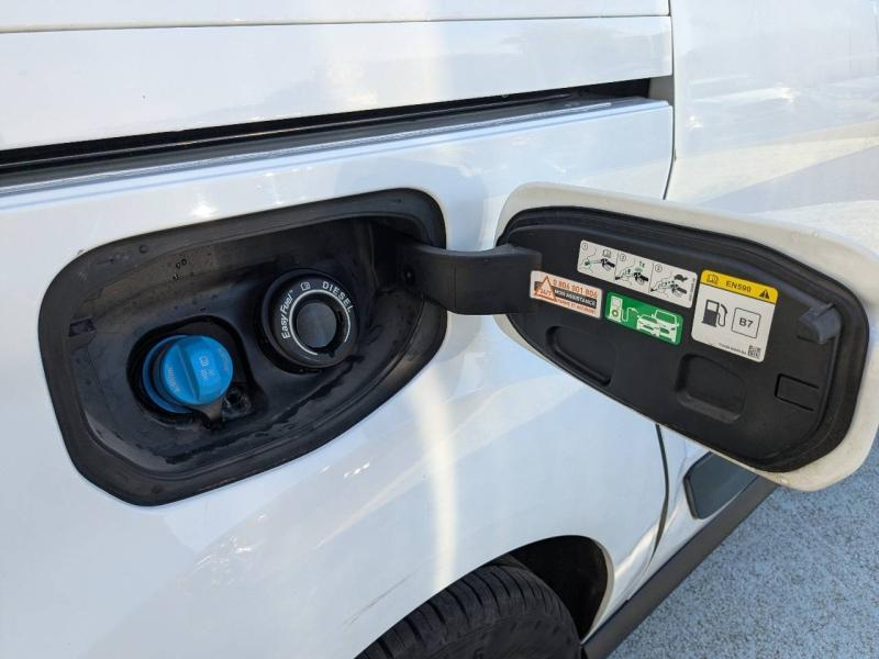 group.seo.links.detann.title Photo 20 de l’annonce de FORD Transit Connect VUL d’occasion à vendre à AUBAGNE