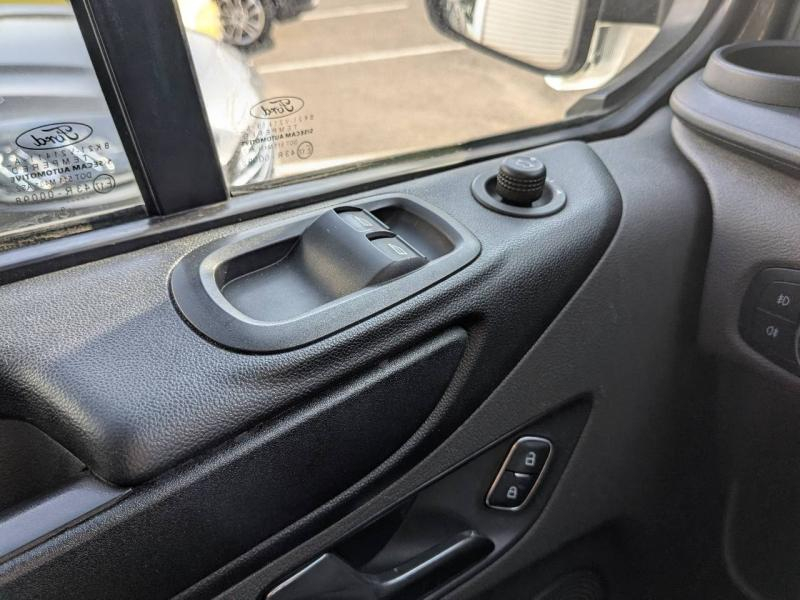 group.seo.links.detann.title Photo 15 de l’annonce de FORD Transit Custom Fg VUL d’occasion à vendre à AUBAGNE