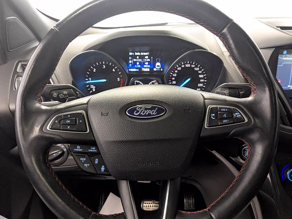 FORD Kuga 2.0 TDCi 180ch Stop&Start ST-Line 4x4 Powershift Euro6.2 - Miniature 18
