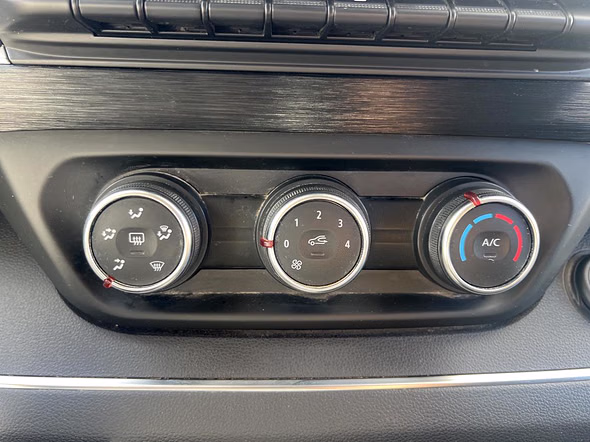 RENAULT Trafic Fg L1H1 2T8 2.0 Blue dCi 150ch Grand Confort - Miniature 19