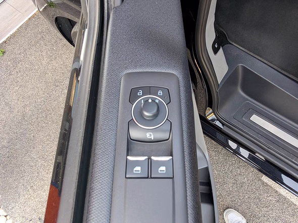 FORD Tourneo Custom 340 L2H1 2.5 Duratec 232ch Hybride rechargeable Titanium X CVT - Miniature 8