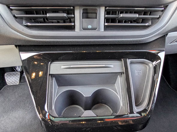 FORD Tourneo Custom 340 L2H1 2.5 Duratec 232ch Hybride rechargeable Titanium X CVT - Miniature 16