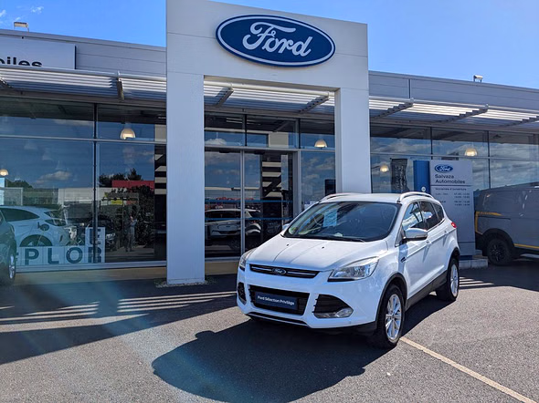 FORD Kuga 2.0 TDCi 150ch Titanium 4x4 PowerShift - Vue 2