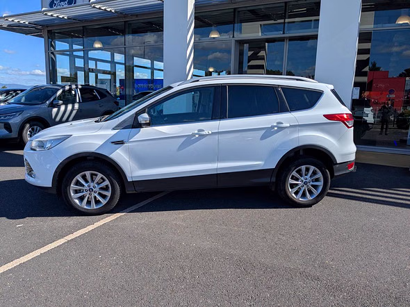 FORD Kuga 2.0 TDCi 150ch Titanium 4x4 PowerShift - Miniature 8