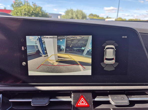 KIA Niro 1.6 GDi 141ch HEV Premium DCT6 - Miniature 11
