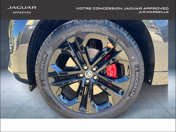 JAGUAR F-Pace P400e Plug-in-Hybrid R-Dynamic HSE BVA8 AWD - Vue 4