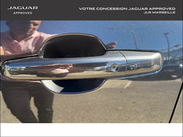 JAGUAR F-Pace P400e Plug-in-Hybrid R-Dynamic HSE BVA8 AWD - Miniature 12