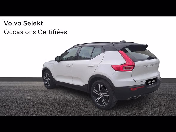 VOLVO XC40 T5 Twin Engine 180 + 82ch R-Design DCT 7 - Vue 3