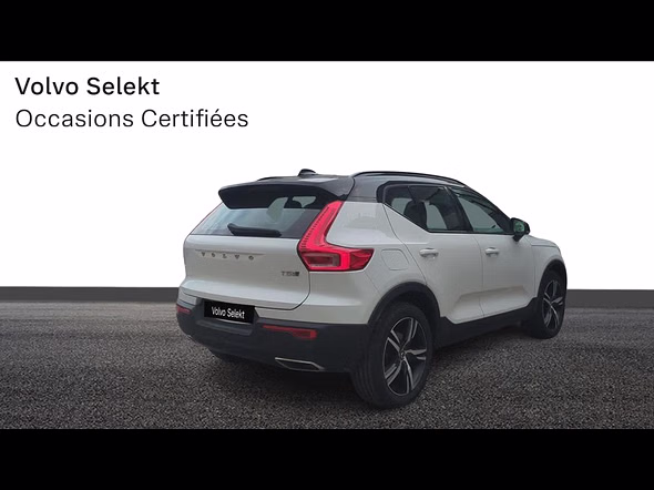 VOLVO XC40 T5 Twin Engine 180 + 82ch R-Design DCT 7 - Vue 4
