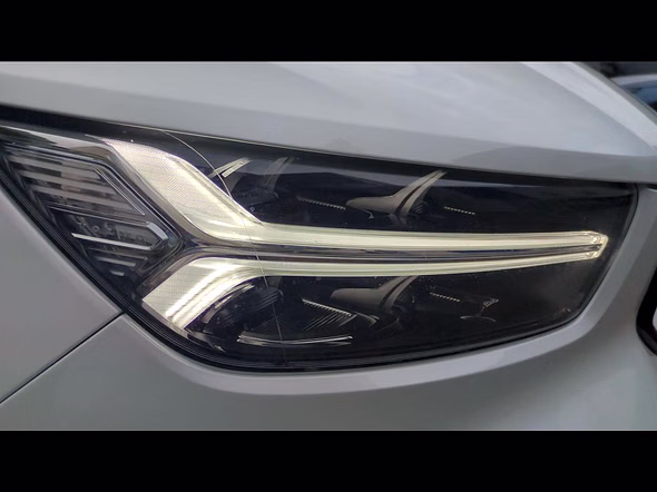 VOLVO XC40 T5 Twin Engine 180 + 82ch R-Design DCT 7 - Miniature 19