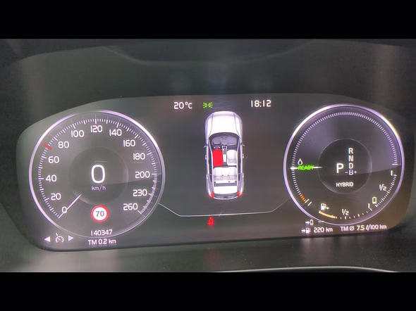 VOLVO XC40 T5 Twin Engine 180 + 82ch R-Design DCT 7 - Miniature 26