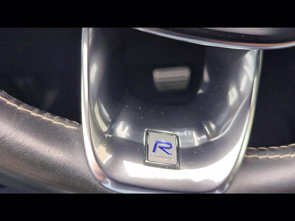 VOLVO XC40 T5 Twin Engine 180 + 82ch R-Design DCT 7 - Miniature 30
