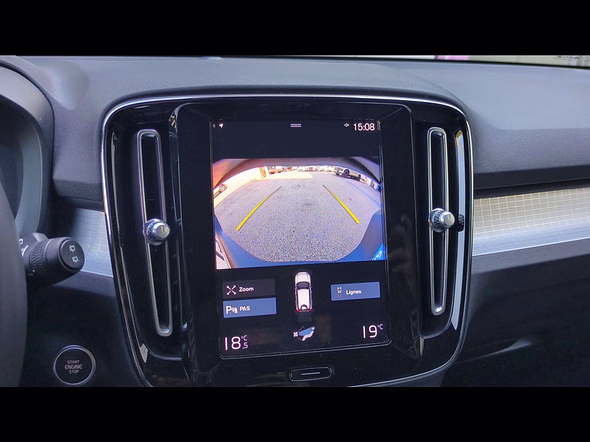VOLVO XC40 T5 Recharge 180 + 82ch Start DCT 7 - Miniature 28