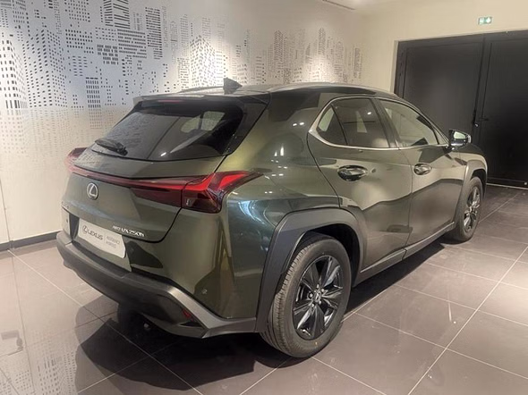 LEXUS UX 250h 4WD Luxe Plus  MY22 - Vue 3