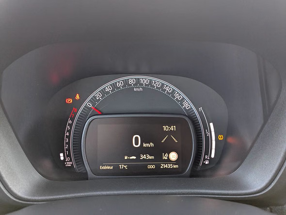 TOYOTA Aygo X 1.0 VVT-i 72ch Air Design MY23 - Miniature 18