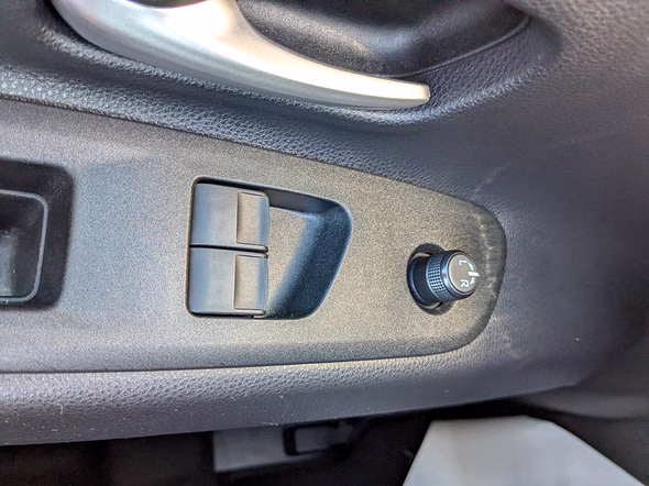 TOYOTA Aygo X 1.0 VVT-i 72ch Air Design MY23 - Miniature 19