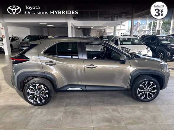 TOYOTA Yaris Cross 116h Design MY22 - Vue 2