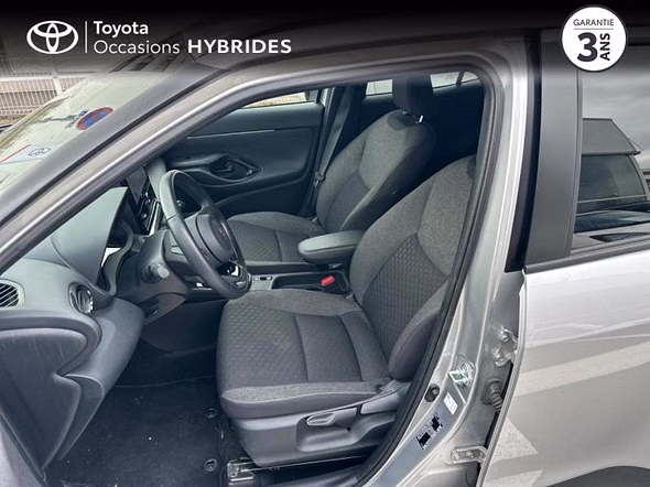 TOYOTA Yaris Cross 130h Design Pack Cargo - Vue 4