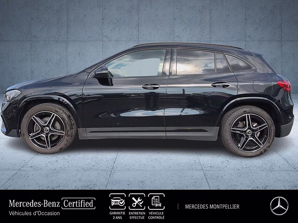 MERCEDES-BENZ GLA 200 d 150ch AMG Line 8G-DCT - Vue 2