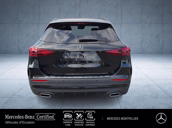 MERCEDES-BENZ GLA 200 d 150ch AMG Line 8G-DCT - Vue 4