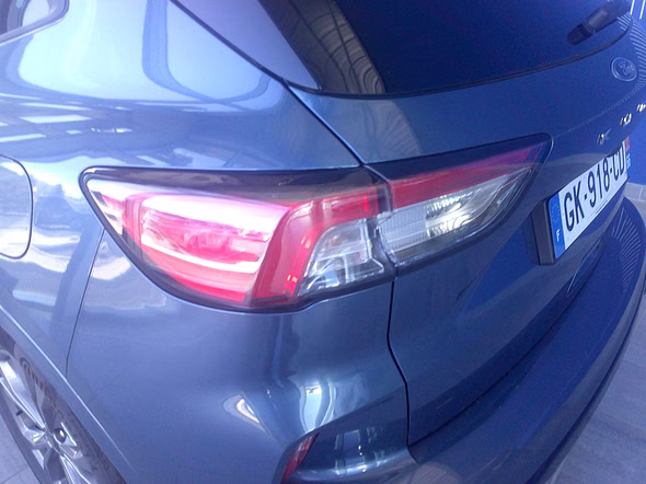 FORD Kuga 2.5 Duratec 190ch FHEV E85 ST-Line X BVA - Miniature 24