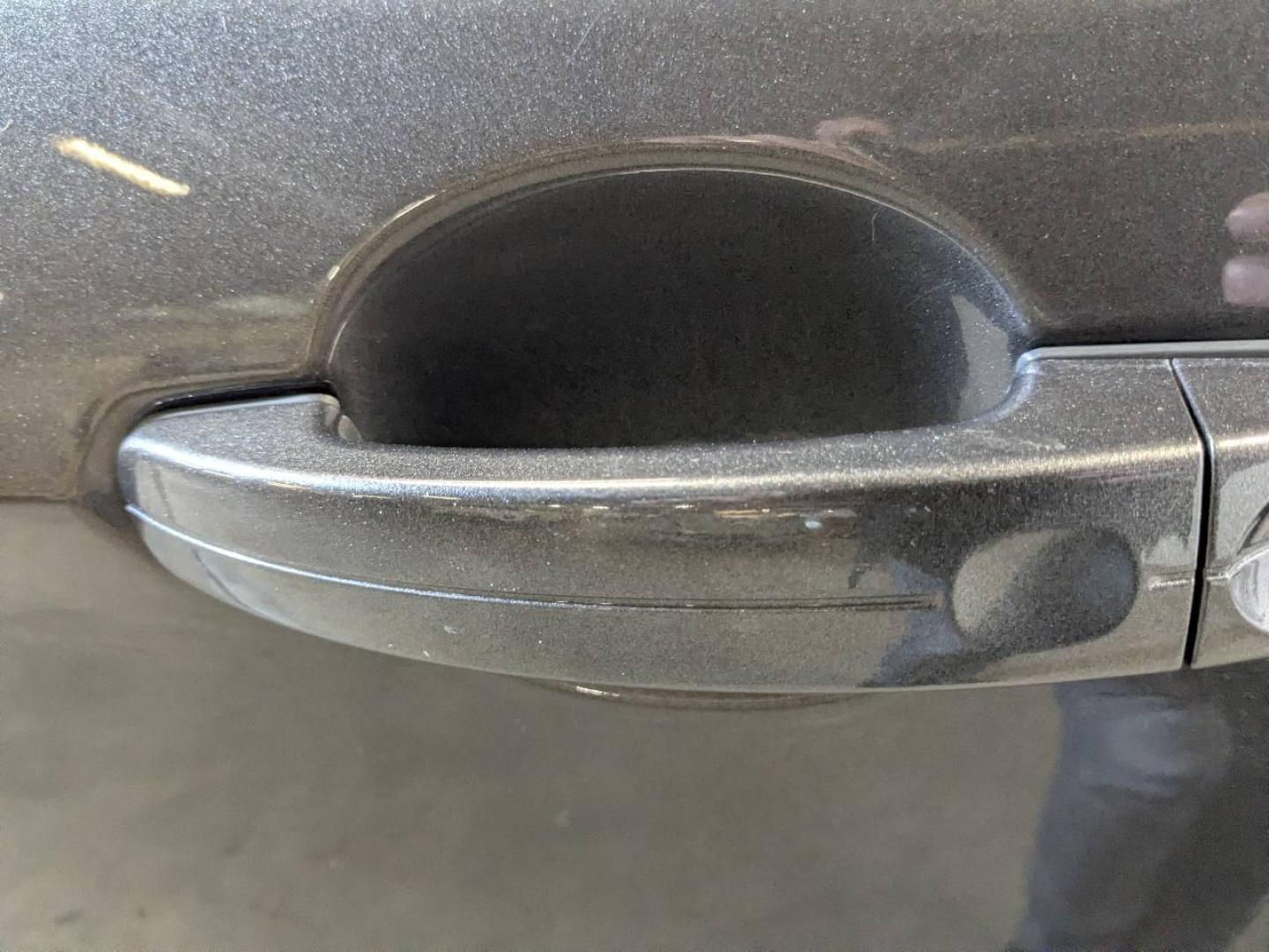 FORD Kuga 2.0 TDCi 180ch Stop&Start ST-Line 4x4 Powershift Euro6.2 - Photo 8