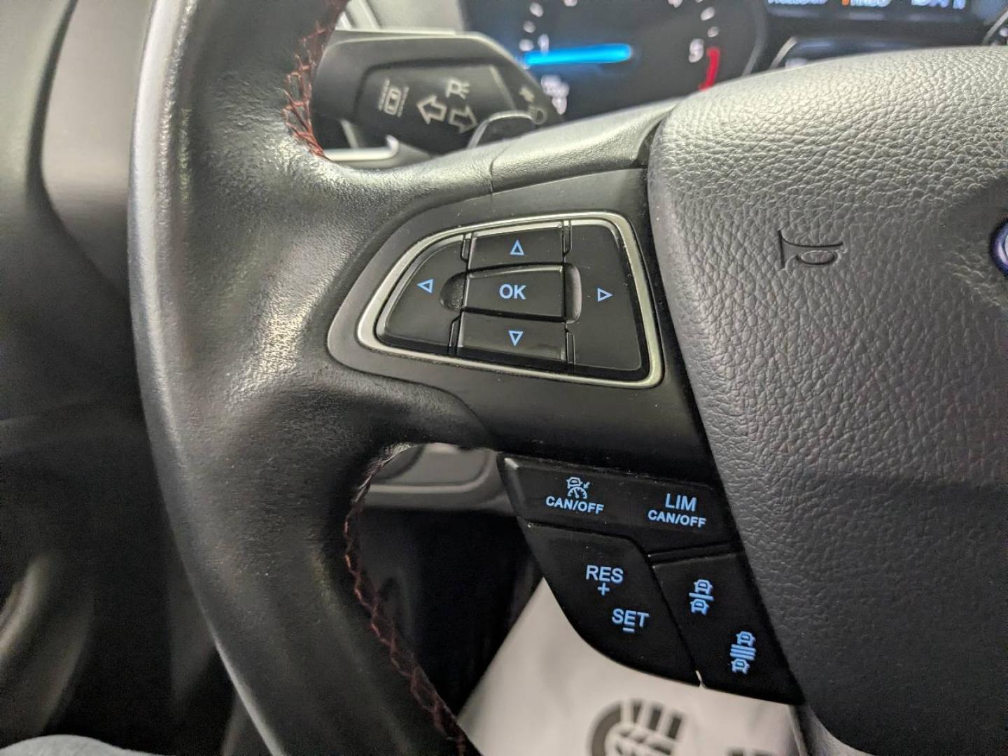 FORD Kuga 2.0 TDCi 180ch Stop&Start ST-Line 4x4 Powershift Euro6.2 - Photo 19