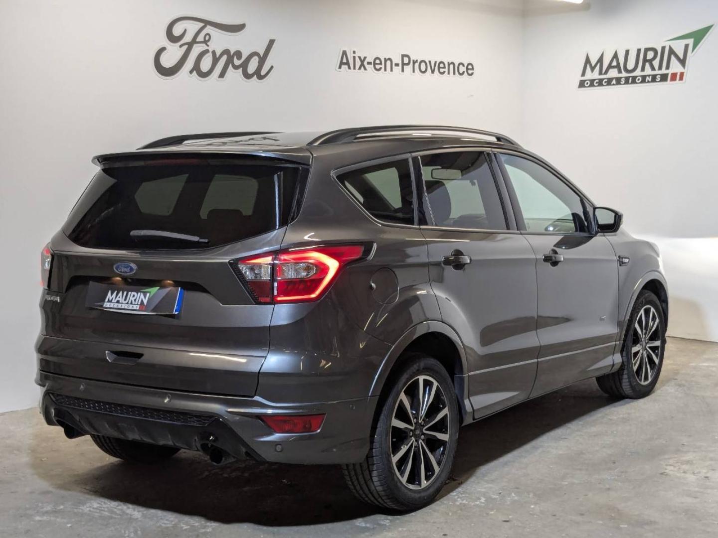 FORD Kuga 2.0 TDCi 180ch Stop&Start ST-Line 4x4 Powershift Euro6.2 - Photo 27