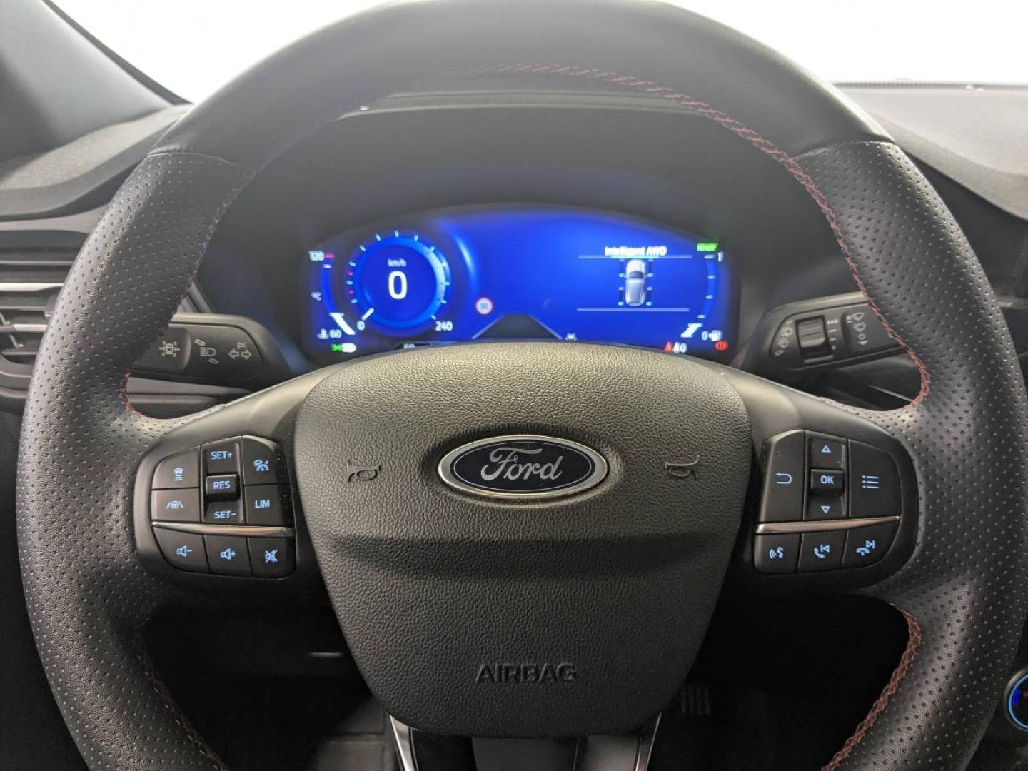 FORD Kuga 2.5 Duratec 190ch FHEV ST-Line X BVA i-AWD - Photo 17