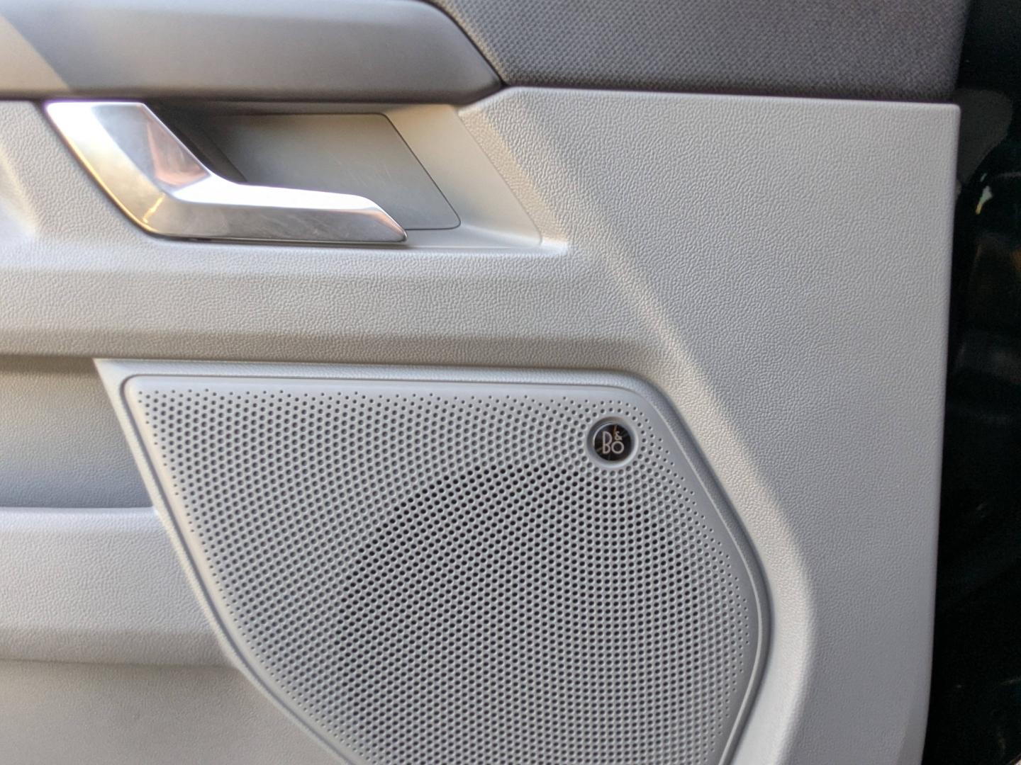 FORD Tourneo Custom 340 L2H1 2.5 Duratec 232ch Hybride rechargeable Titanium X CVT - Photo 9