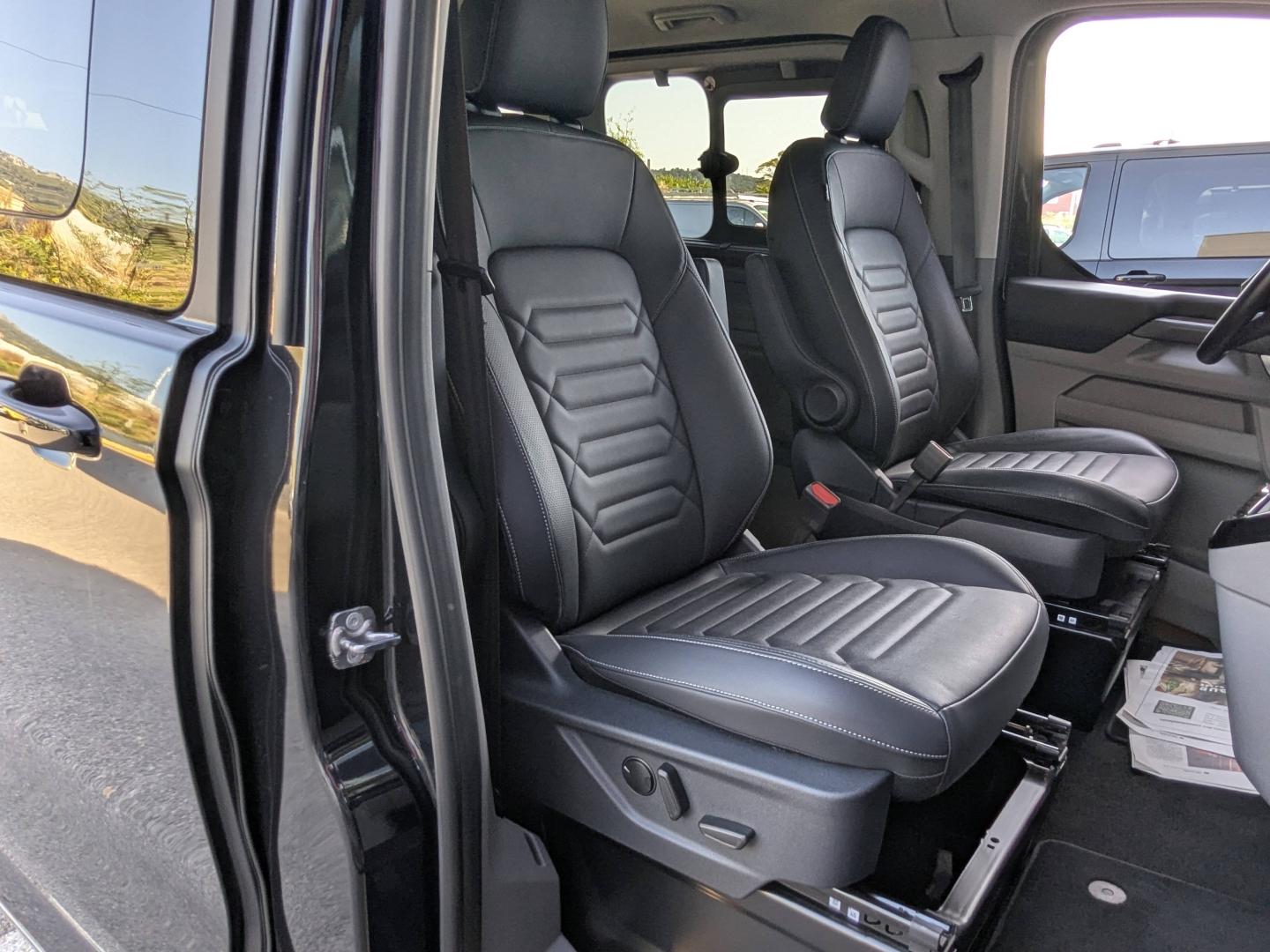 FORD Tourneo Custom 340 L2H1 2.5 Duratec 232ch Hybride rechargeable Titanium X CVT - Photo 19