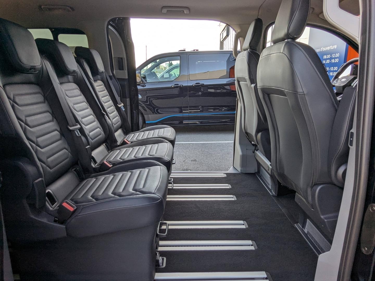 FORD Tourneo Custom 340 L2H1 2.5 Duratec 232ch Hybride rechargeable Titanium X CVT - Photo 22