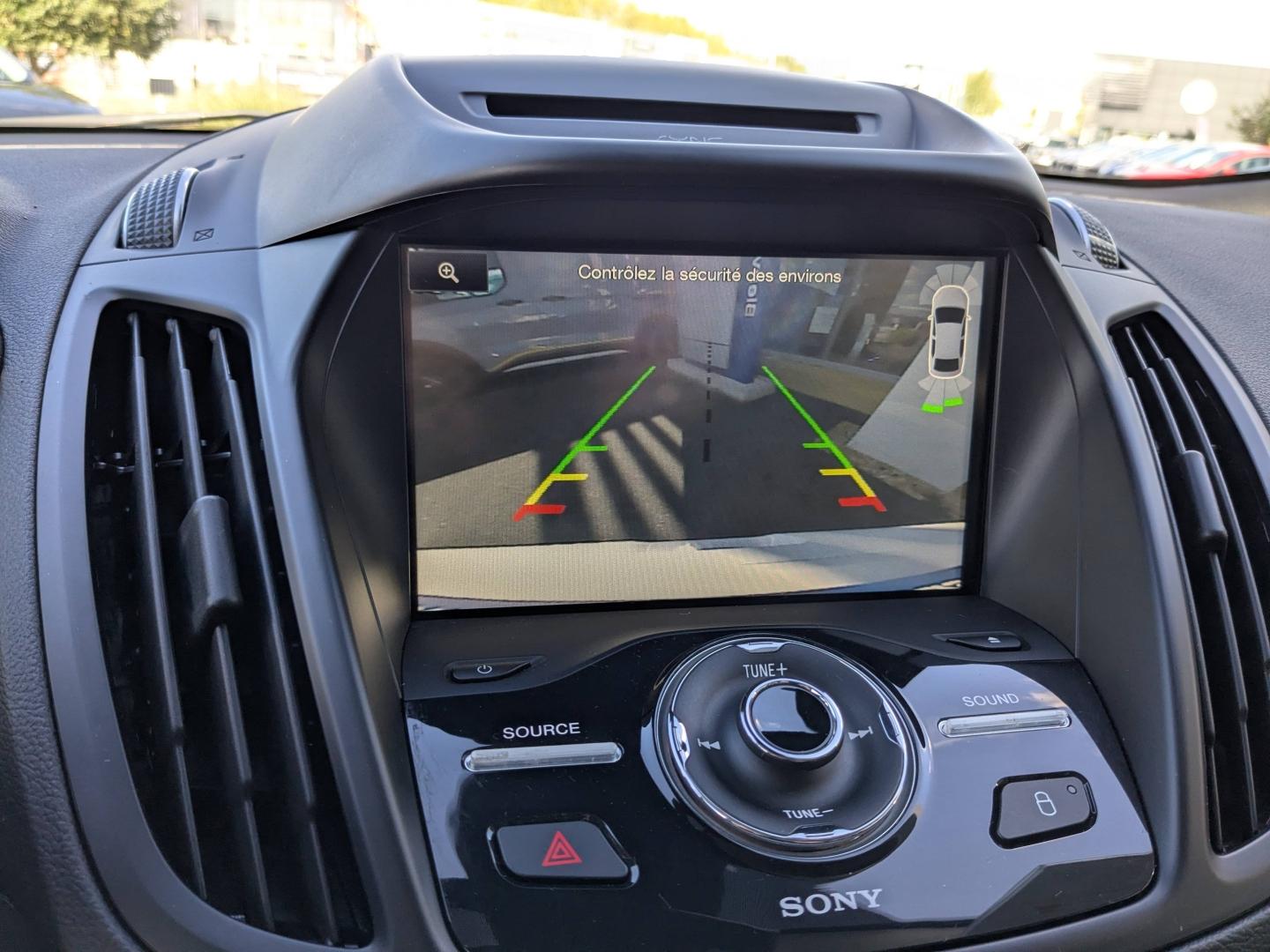 FORD Kuga 2.0 TDCi 150ch Titanium 4x4 PowerShift - Photo 10