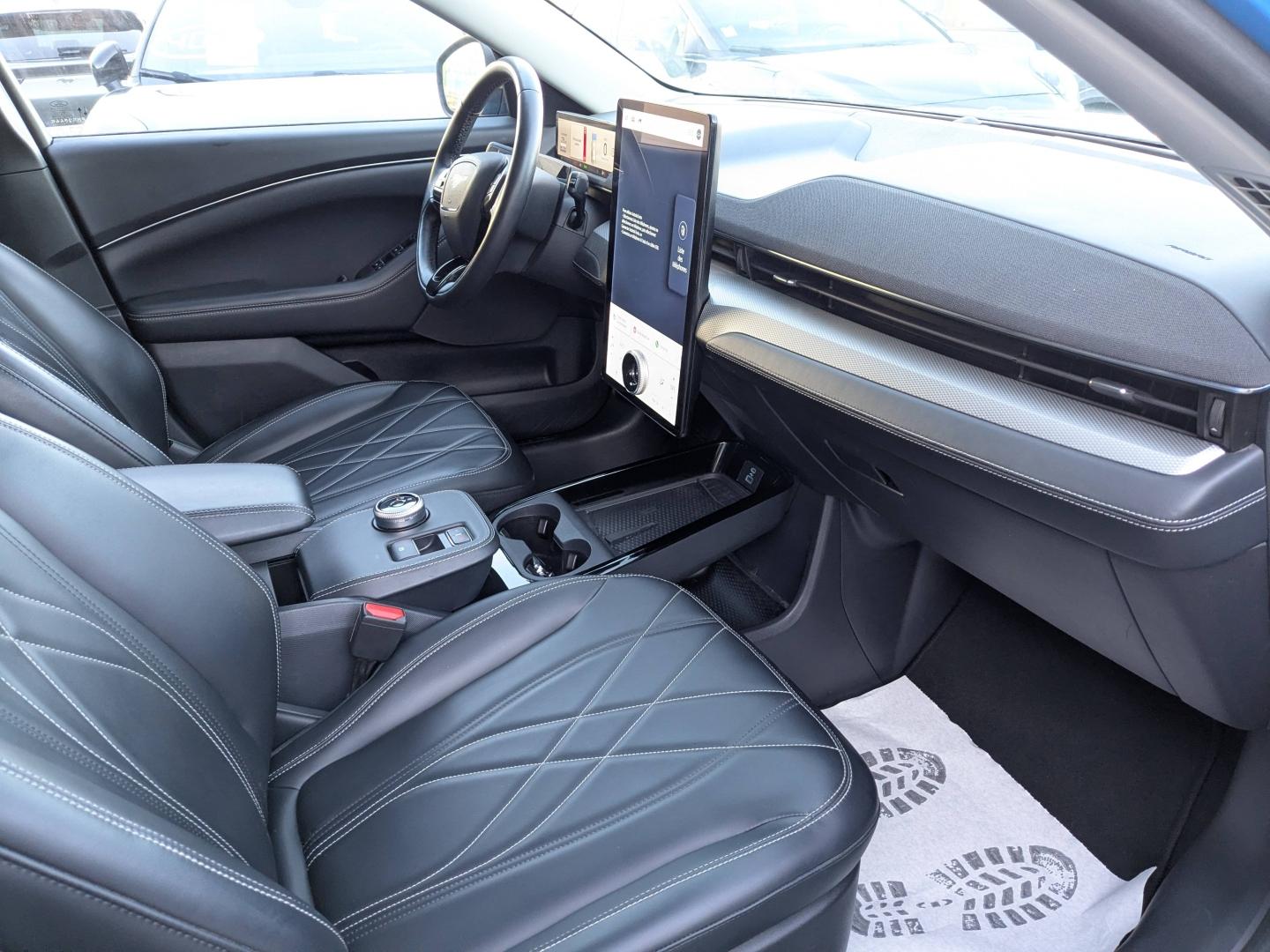 FORD Mustang Mach-E 269ch Standard Range 72,6kWh Mach-E Propulsion - Photo 10