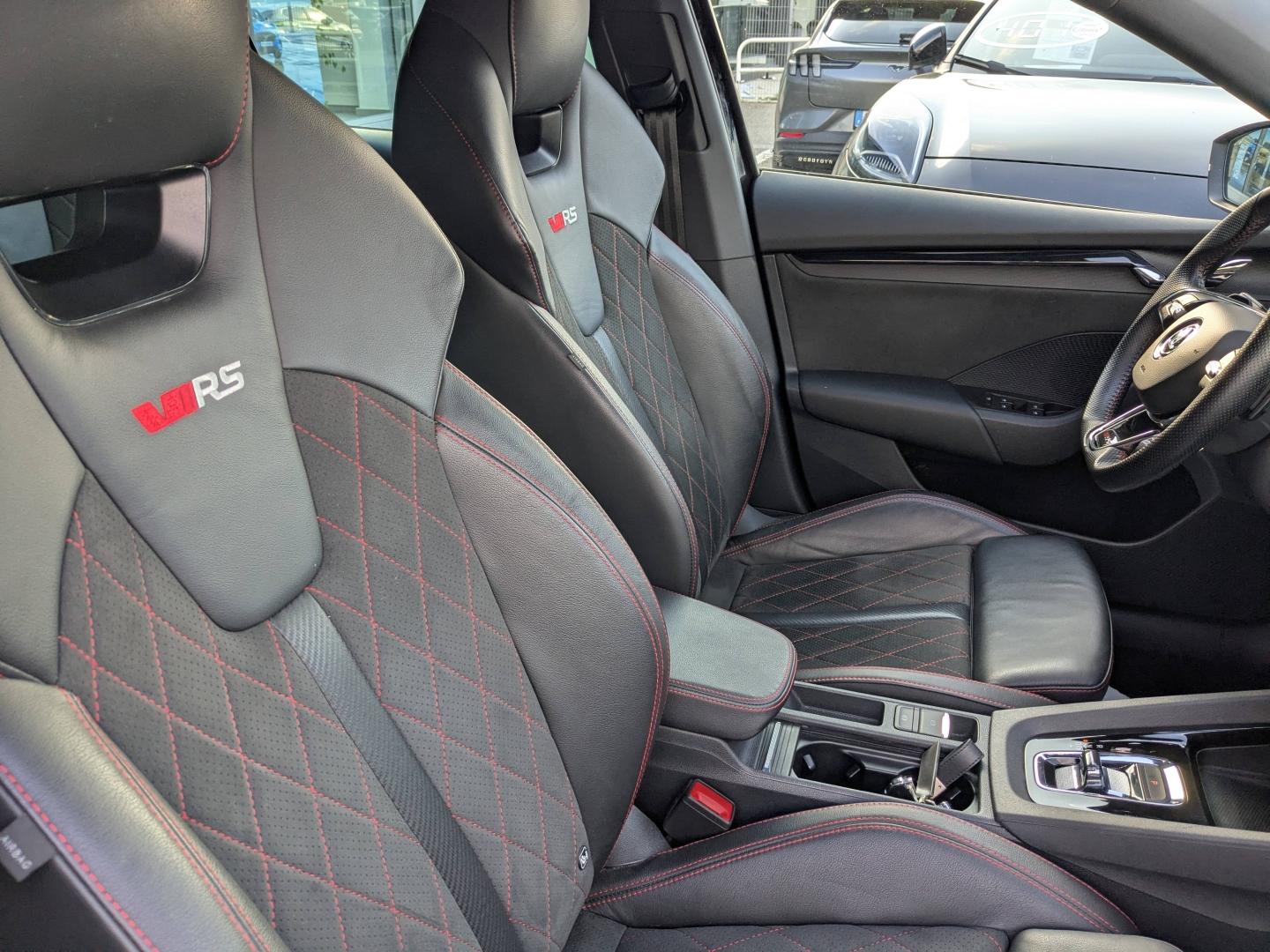 SKODA Octavia 2.0 TSI 245ch RS DSG7 - Photo 12