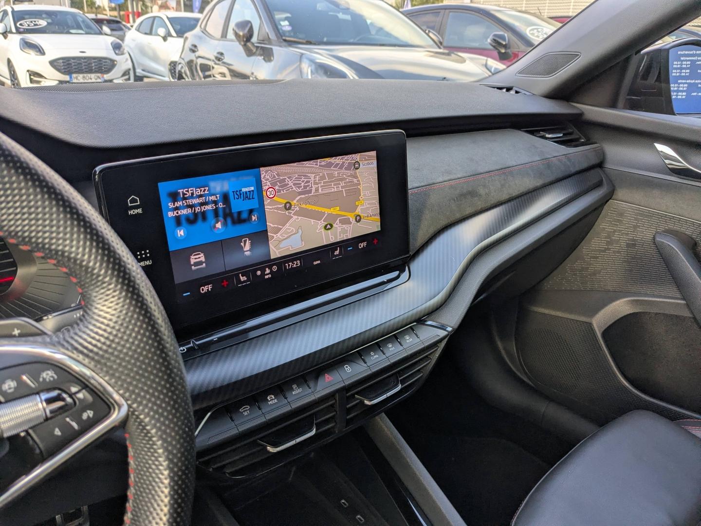 SKODA Octavia 2.0 TSI 245ch RS DSG7 - Photo 14
