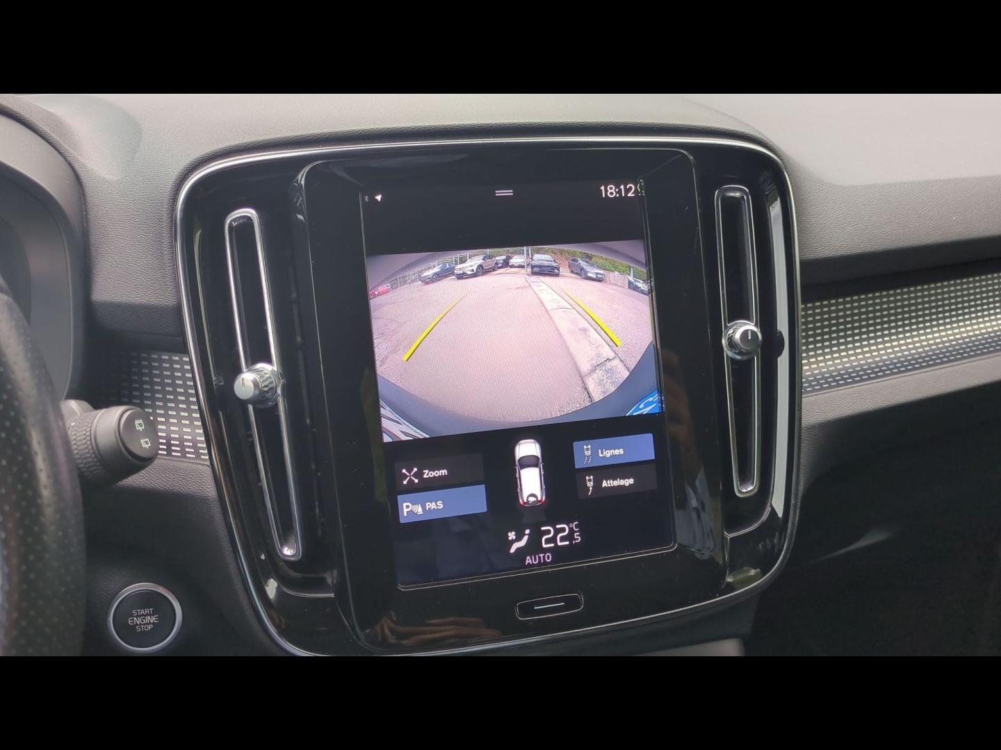 VOLVO XC40 T5 Twin Engine 180 + 82ch R-Design DCT 7 - Photo 31
