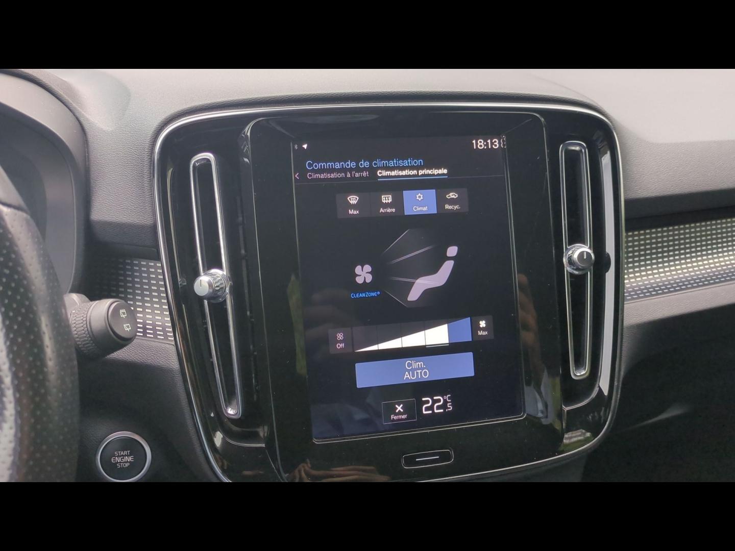 VOLVO XC40 T5 Twin Engine 180 + 82ch R-Design DCT 7 - Photo 34