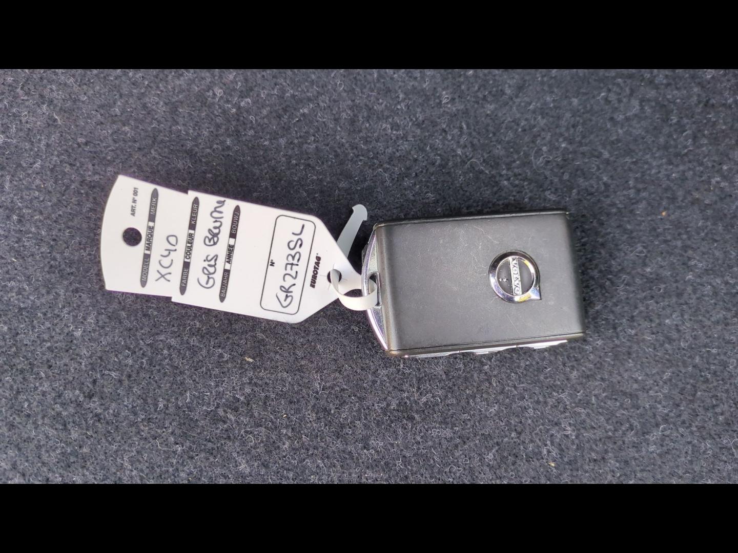 VOLVO XC40 T5 Recharge 180 + 82ch Start DCT 7 - Photo 12