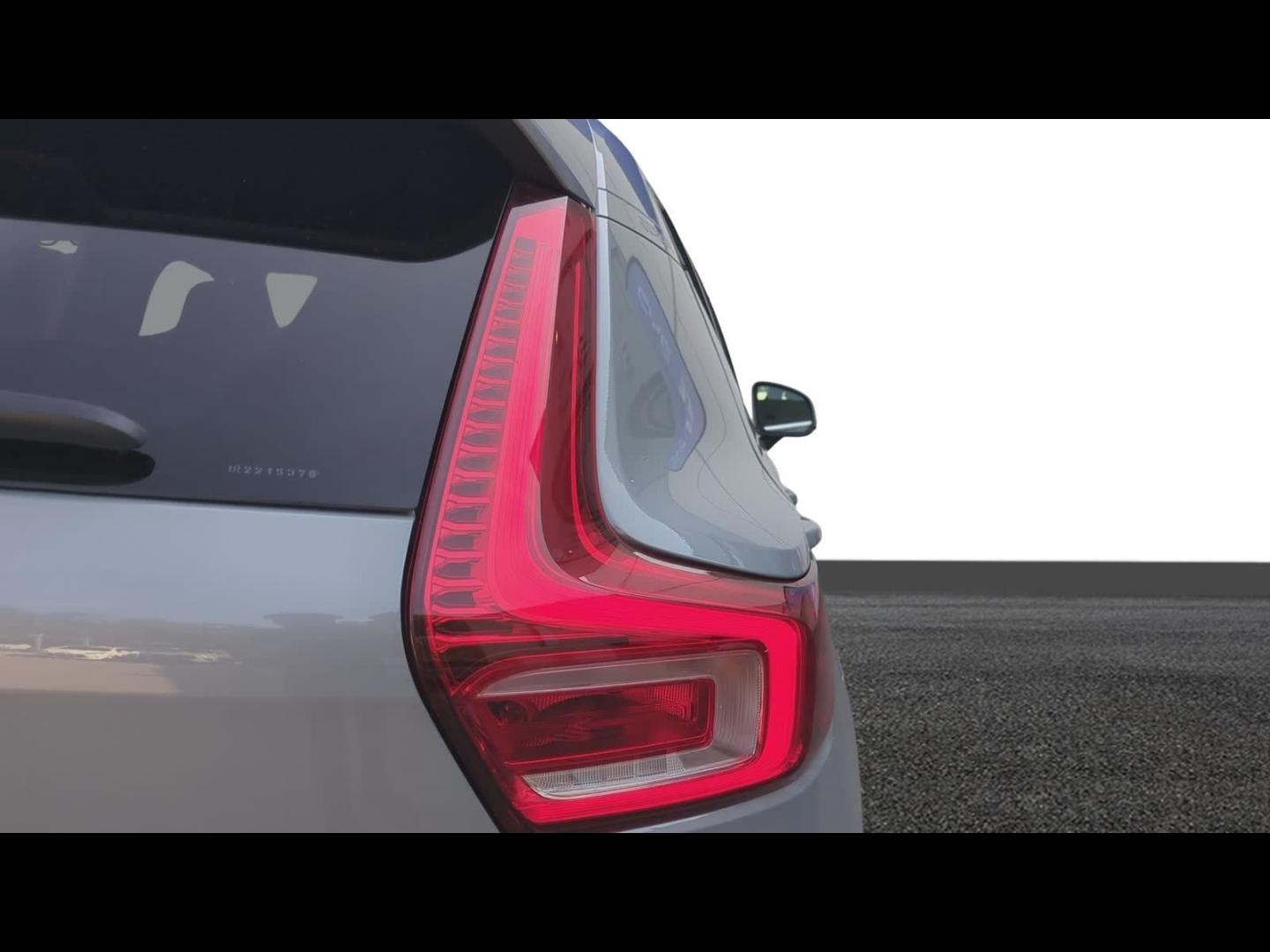 VOLVO XC40 T5 Recharge 180 + 82ch Start DCT 7 - Photo 15