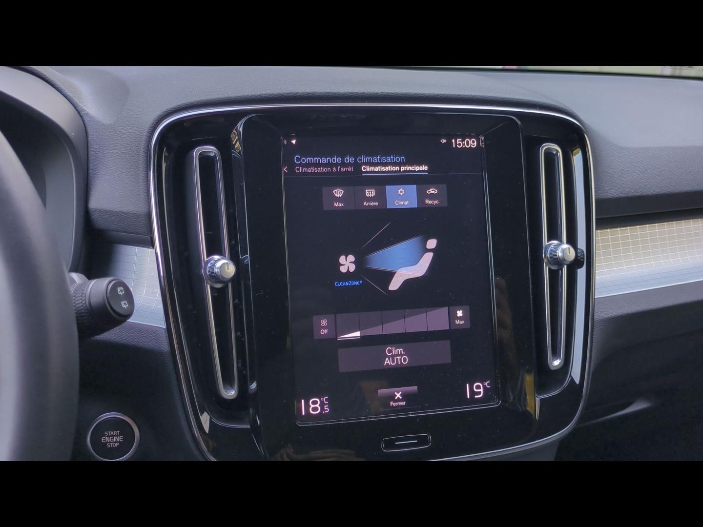 VOLVO XC40 T5 Recharge 180 + 82ch Start DCT 7 - Photo 30