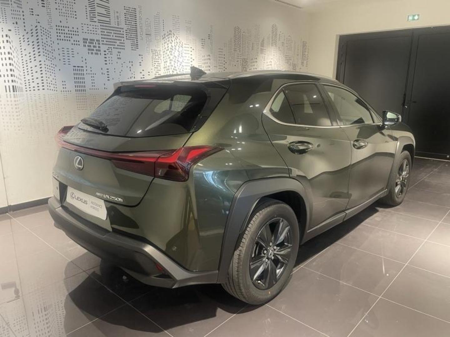 LEXUS UX 250h 4WD Luxe Plus  MY22 - Photo 3