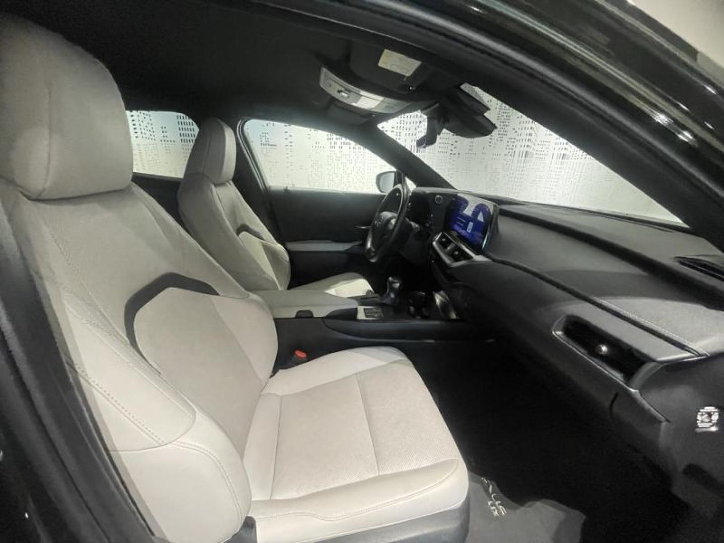 LEXUS UX 250h 4WD Luxe Plus  MY22 - Photo 12