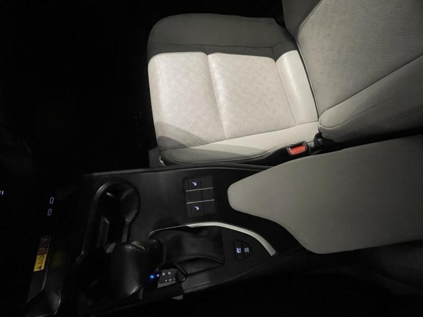 LEXUS UX 250h 4WD Luxe Plus  MY22 - Photo 21