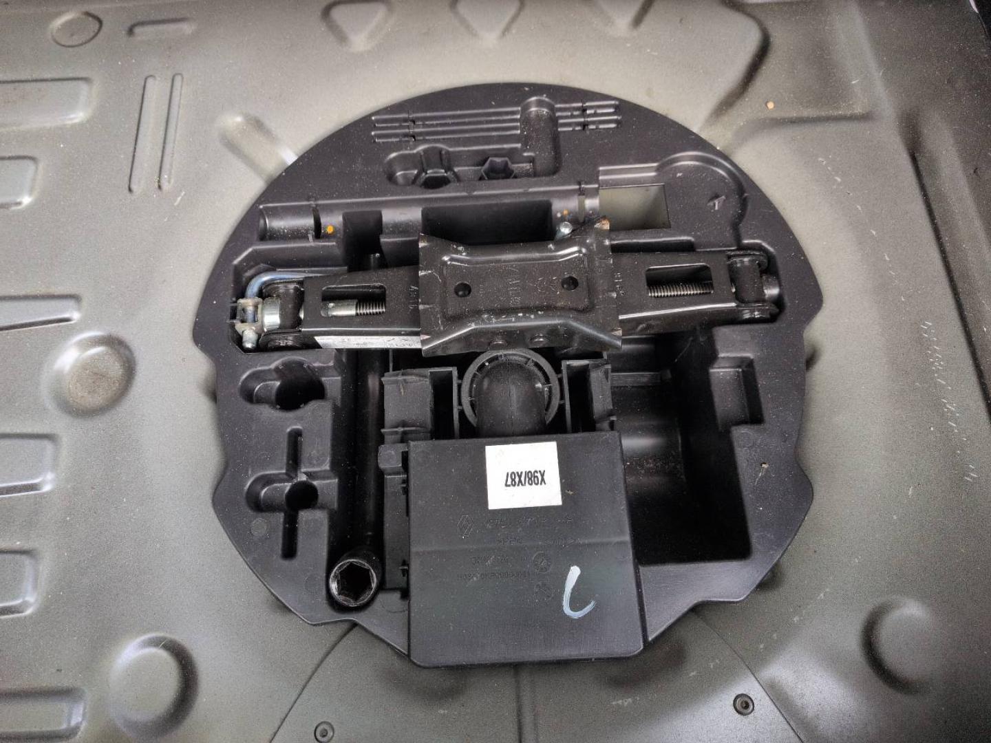 RENAULT Clio 1.5 dCi 90ch energy Limited 5p - Photo 11