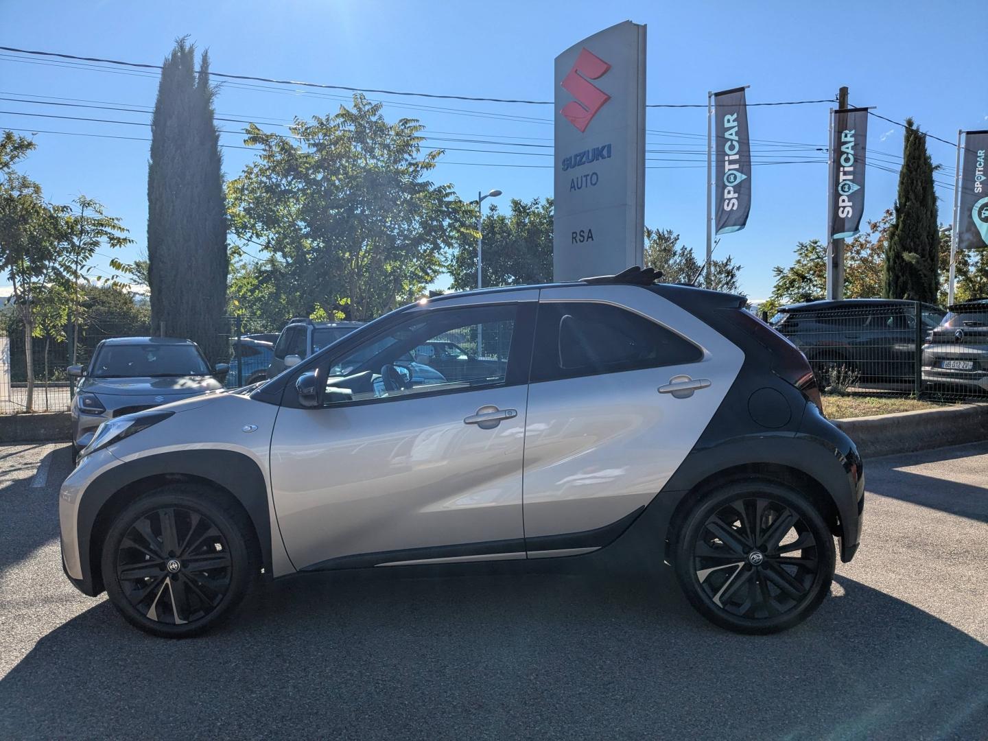 TOYOTA Aygo X 1.0 VVT-i 72ch Air Design MY23 - Photo 7