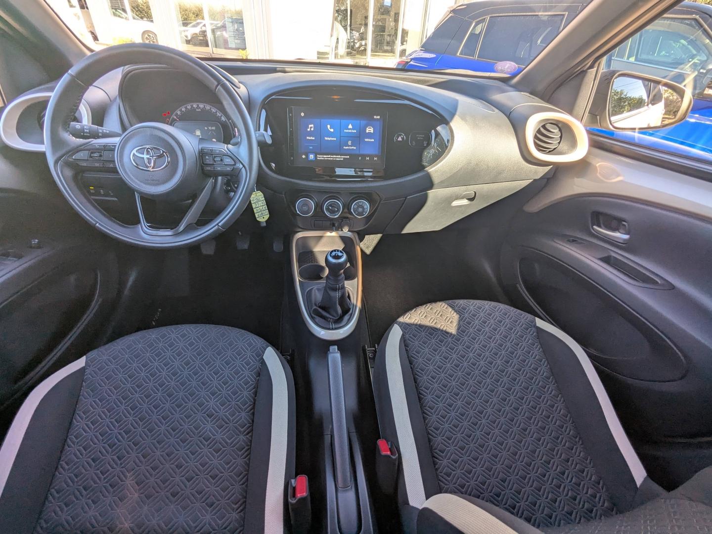 TOYOTA Aygo X 1.0 VVT-i 72ch Air Design MY23 - Photo 15