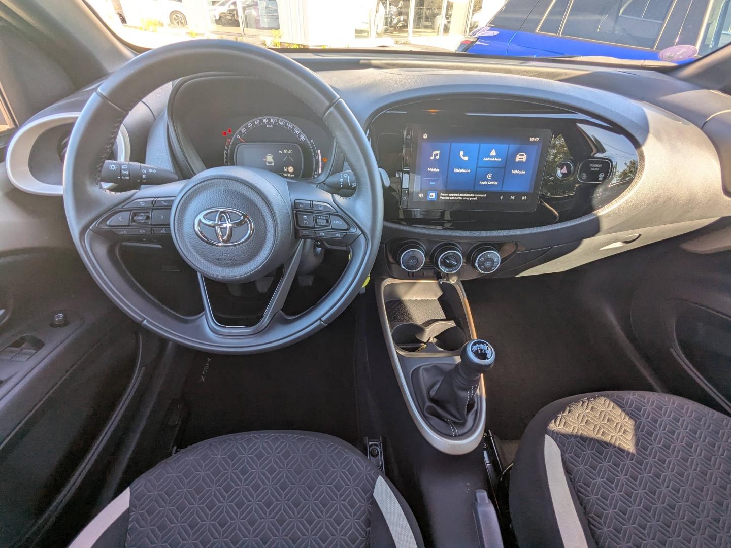 TOYOTA Aygo X 1.0 VVT-i 72ch Air Design MY23 - Photo 16