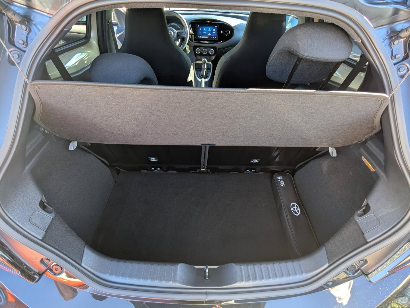 TOYOTA Aygo X 1.0 VVT-i 72ch Air Design MY23 - Photo 21